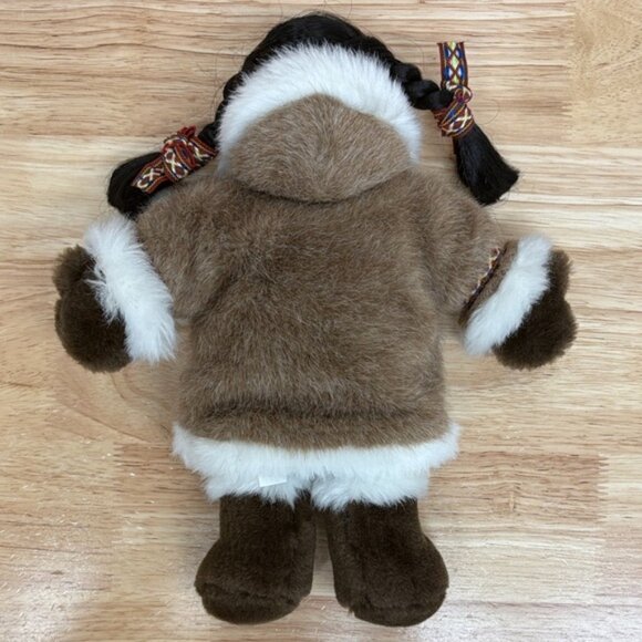 11” Vintage Plush Eskimo Doll - Picture 5 of 6